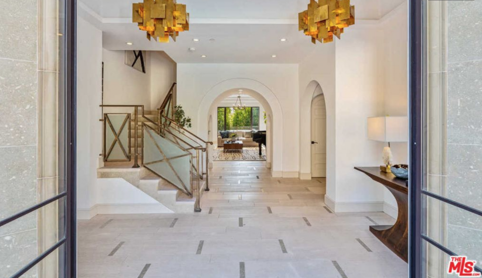 Rihanna's fabulous Hollywood mansion is up for sale (photos)