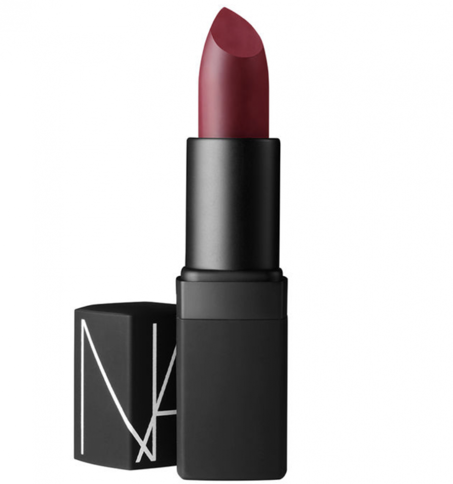 5 red lipsticks to brighten your look for the holidays