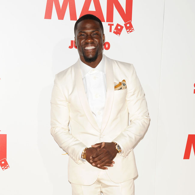 Kevin Hart thanks his backstage crew with a surprise 'old-school' gift