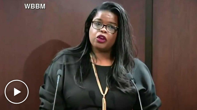 Cook County State's Attorney Kim Foxx has R. Kelly in her sights