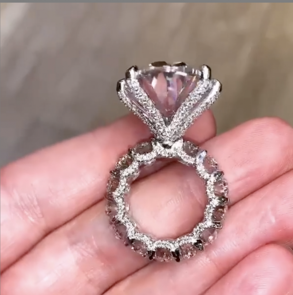Keyshia Ka'oir flaunts new extravagant diamond ring