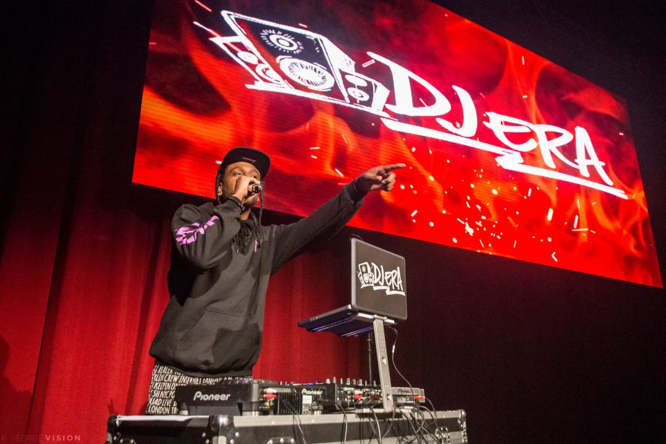 DJ Era shares the stage on tour with Maxwell,Marsha Ambrosius and August Alsina