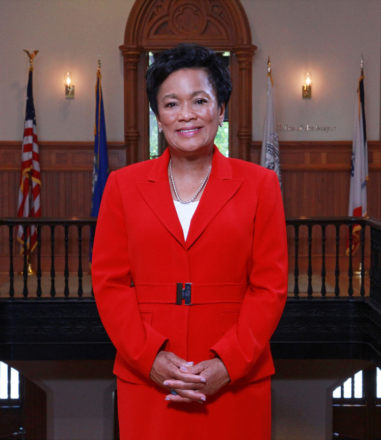 Black mothers, introduce your daughters to these 18 Black female mayors