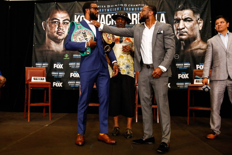 Marcus Browne and Jean Pascal battle for the interim WBA Light Heavyweight title. (Photo by Stephanie Trapp/TGB Promotions)