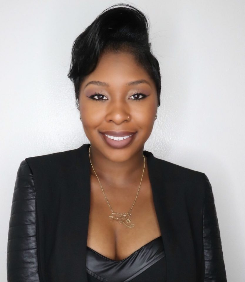 Celebrity stylist Le'Ana Alexander creates luxe holster for hair pros on the go