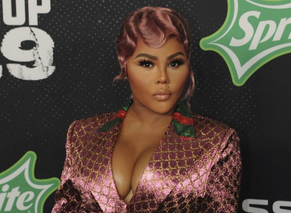 Lil Kim set to release memoir about her hip-hop career