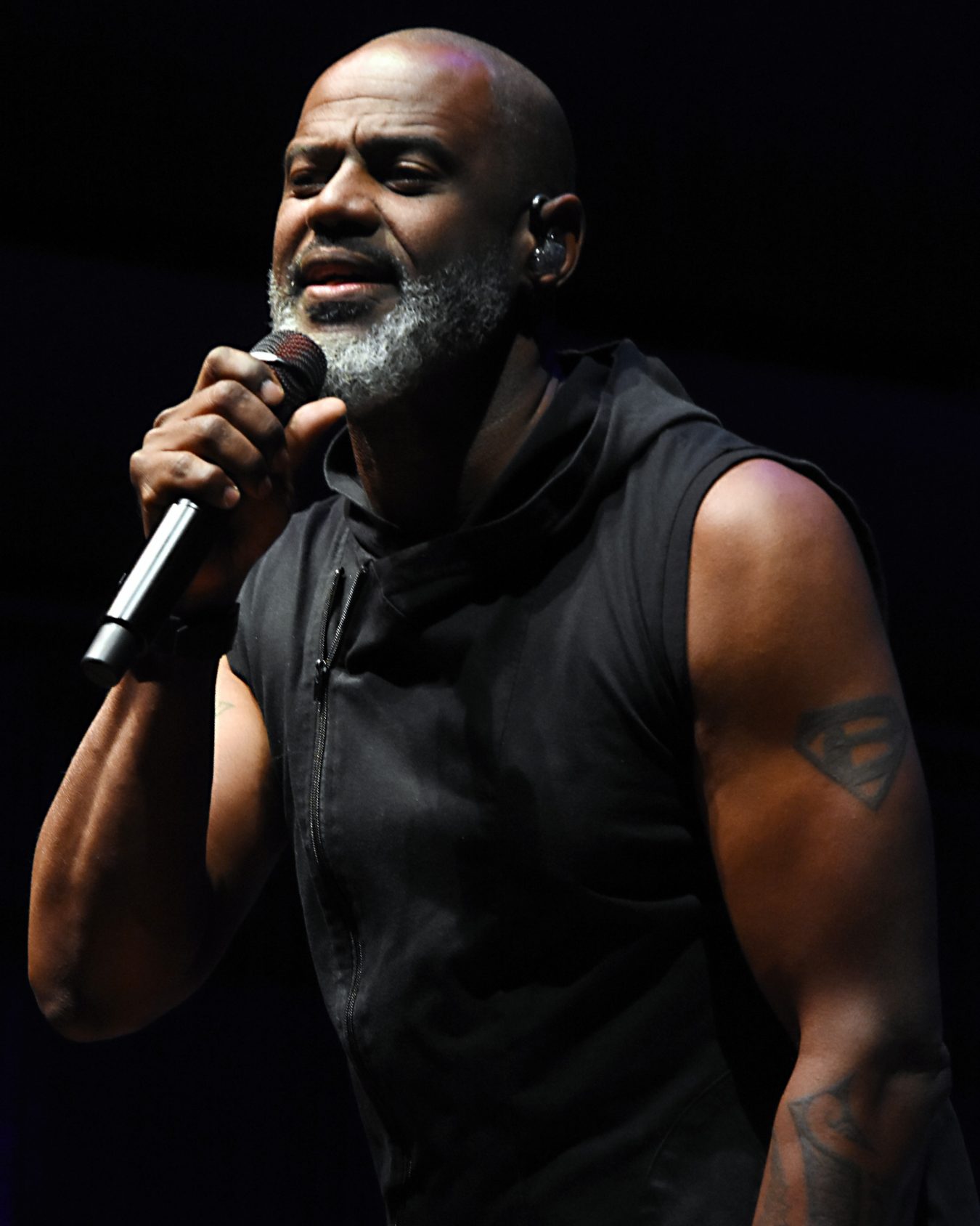 Brian McKnight gets personal with fans - Rolling Out