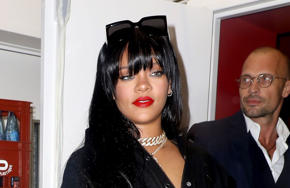 Rihanna designated 'national hero' by Barbados prime minister (videos)