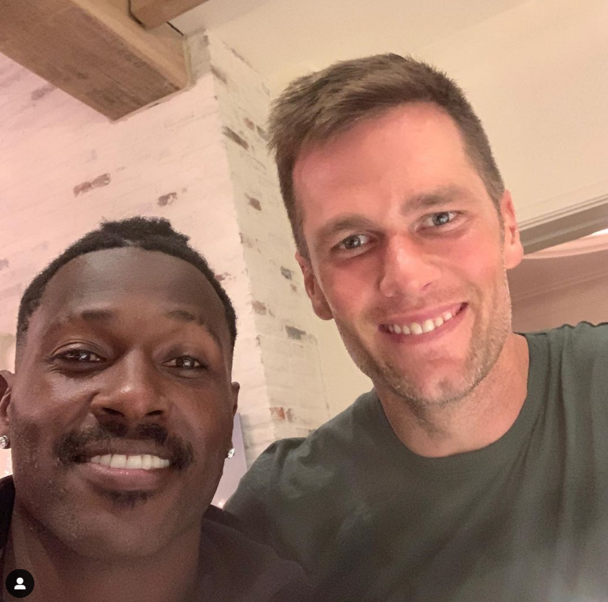 Antonio Brown taunts former friend Tom Brady with photo of his wife