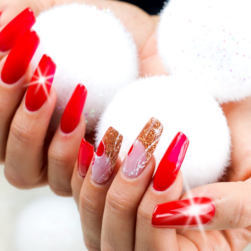 15 festive nail designs for the holidays