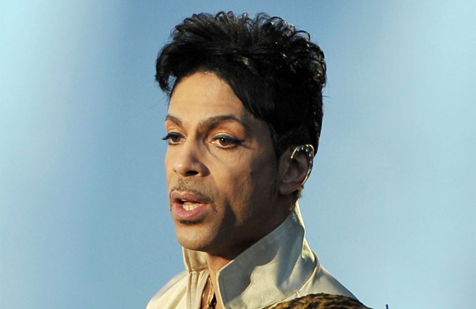 Congress initiates plans to honor Prince with gold medal