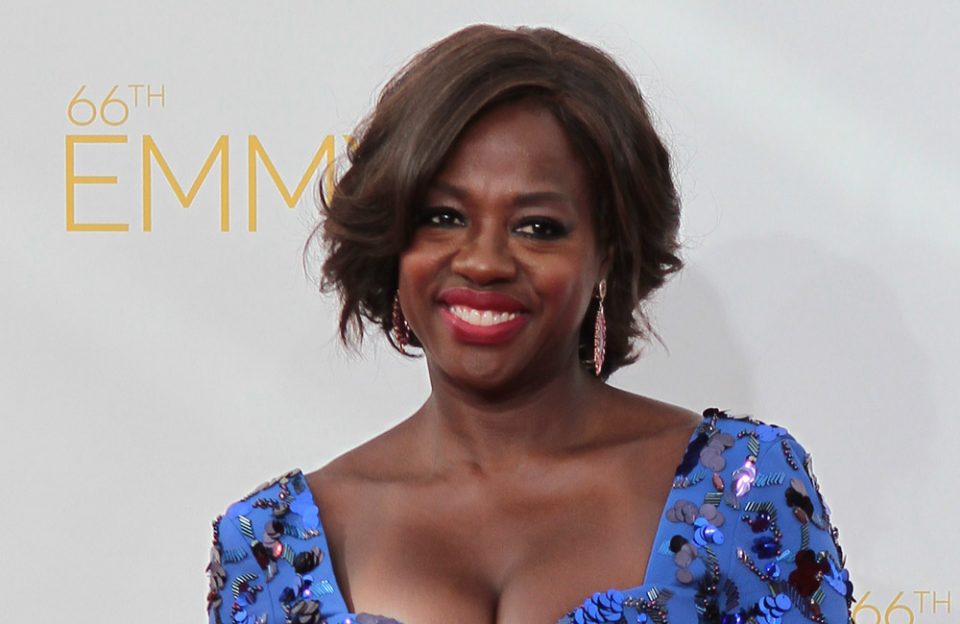 Viola Davis says 'beauty isn't defined by youth'