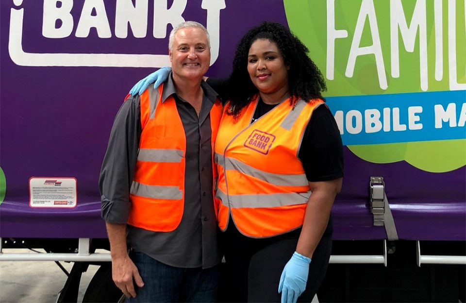 Lizzo volunteers to help wildfire victims in Australia