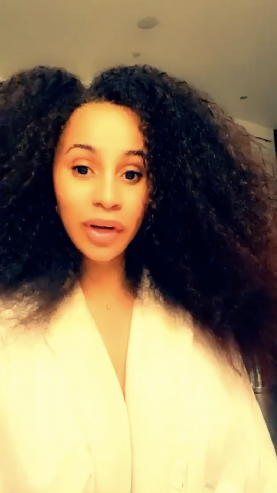 Cardi B mesmerizes fans with her beautiful natural hair (photos)