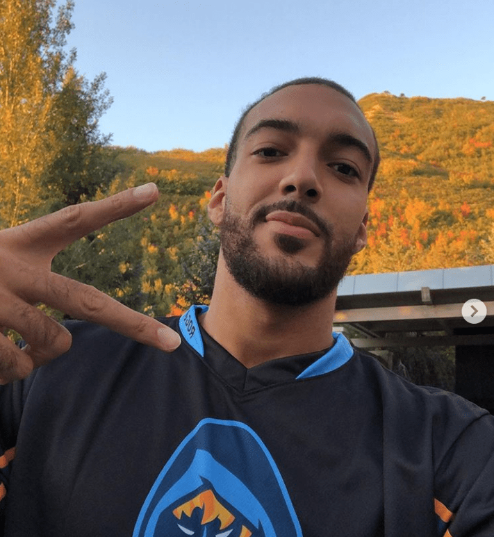 NBA's Rudy Gobert apologizes for touching microphones before coronavirus test