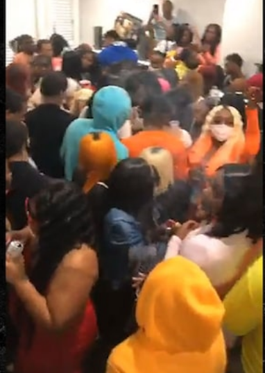 Officials condemn huge house party in Chicago (video)