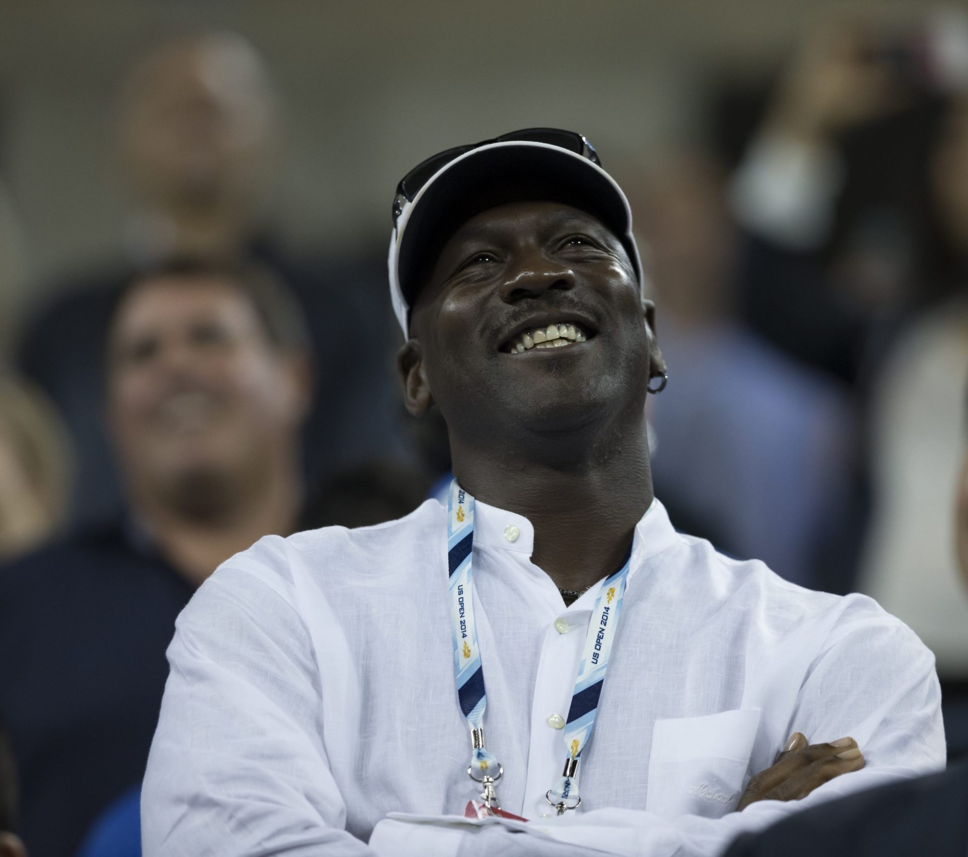 Michael Jordan in talks to sell Charlotte Hornets