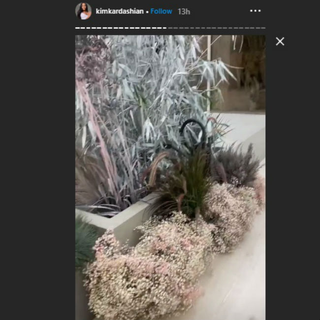 Kanye West surprises wife Kim with enchanted forest floral arrangement (photo)