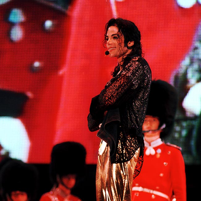 New Michael Jackson book claims to reveal details from pop star's secret diary