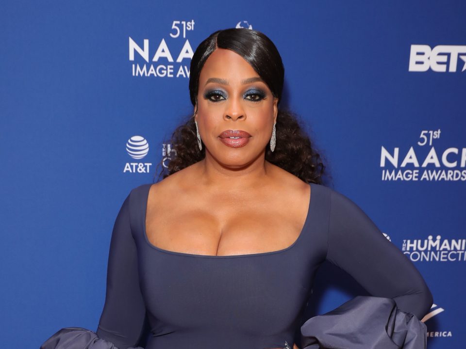 Niecy Nash explains how her kids reacted to her new wife on 'Red Table Talk'