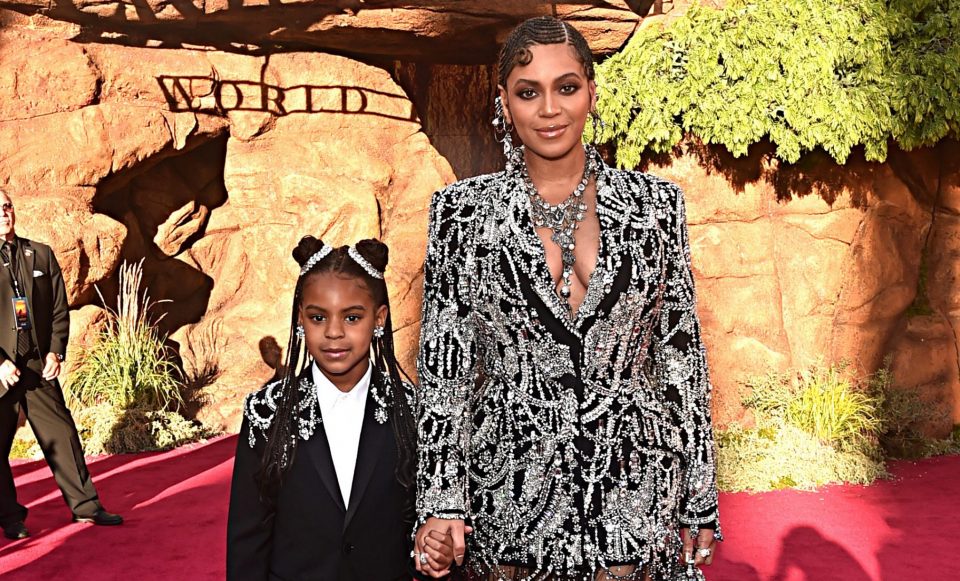 Beyoncé and Blue Ivy perform 'Brown Skin Girls' in Dubai (video)