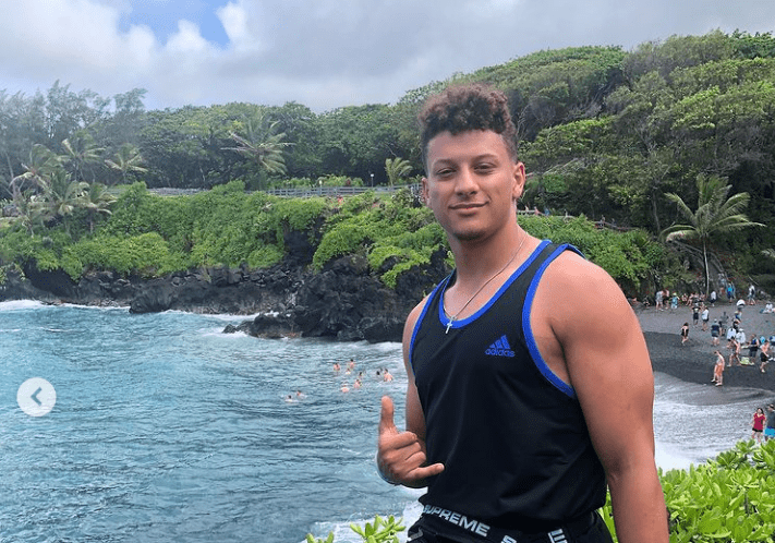 NFL superstar Patrick Mahomes and fiancée welcome newborn