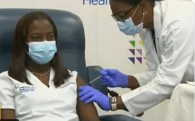 Black critical care nurse among 1st in US to get coronavirus vaccine (video)