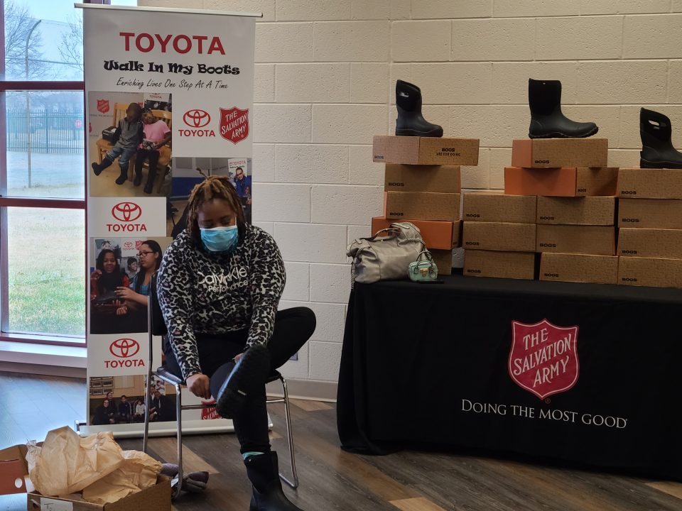 Toyota helps Detroit area families in need during pandemic