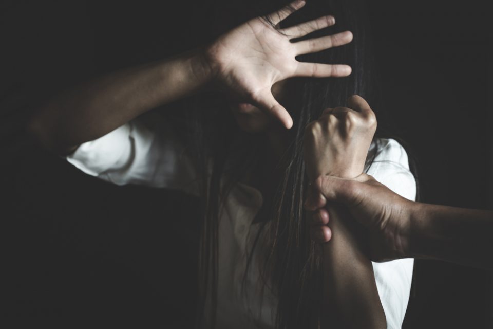 10 ways to get out when domestic violence hits hard