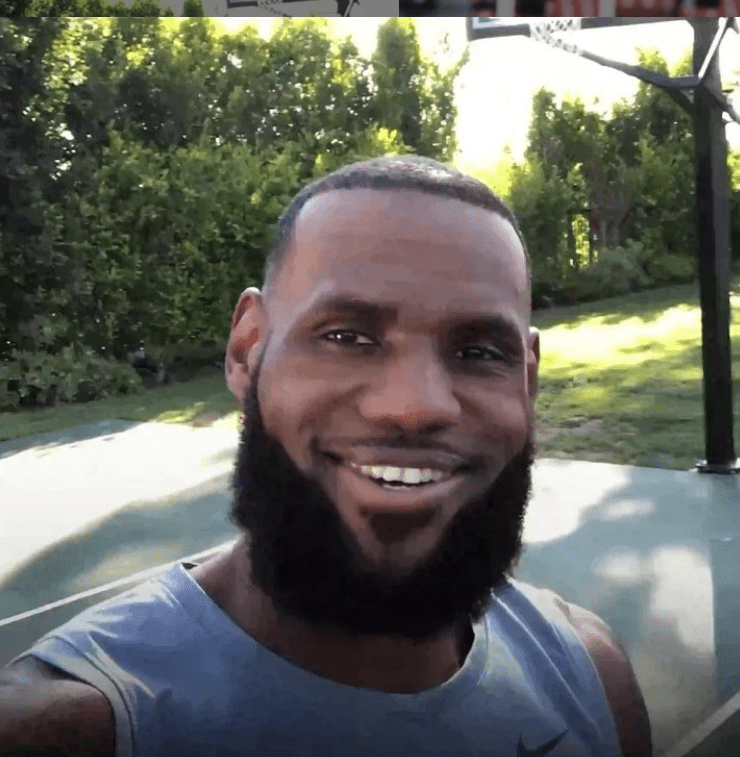 LeBron James and family pose for photo shoot with 'Vanity Fair'