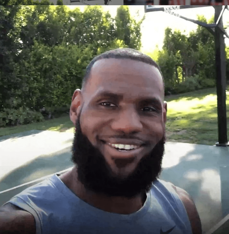 Lebron james 2024 without shirt