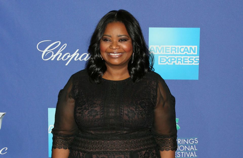 Octavia Spencer helps feed students during finals week at Auburn University