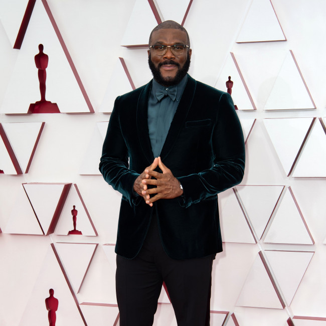 Tyler Perry urges others to 'refuse hate' during 2021 Oscars speech (video)