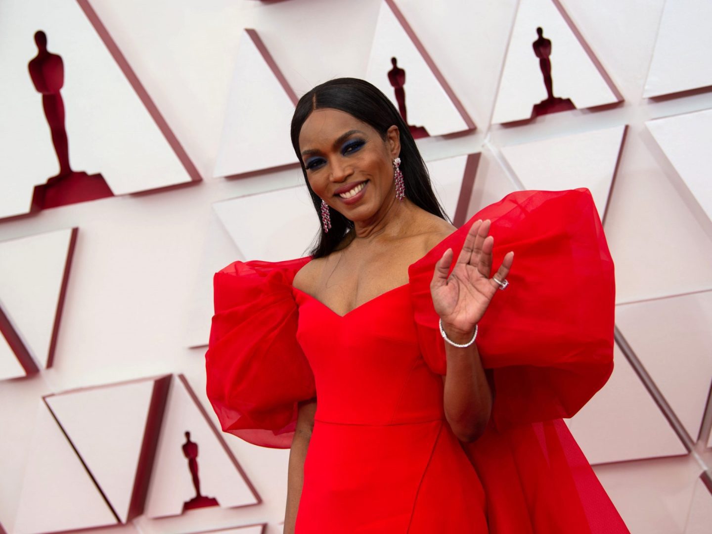 Oscars 2023: Ruth Carter makes history, Angela Bassett loses, Rihanna performs