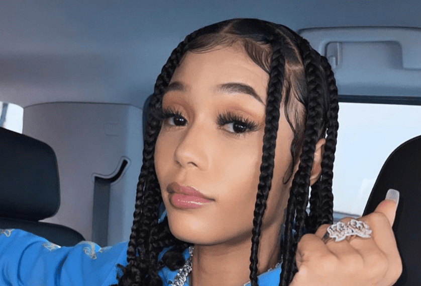 Nicki Minaj helps up-and-coming rapper Coi Leray fix her crown (video)