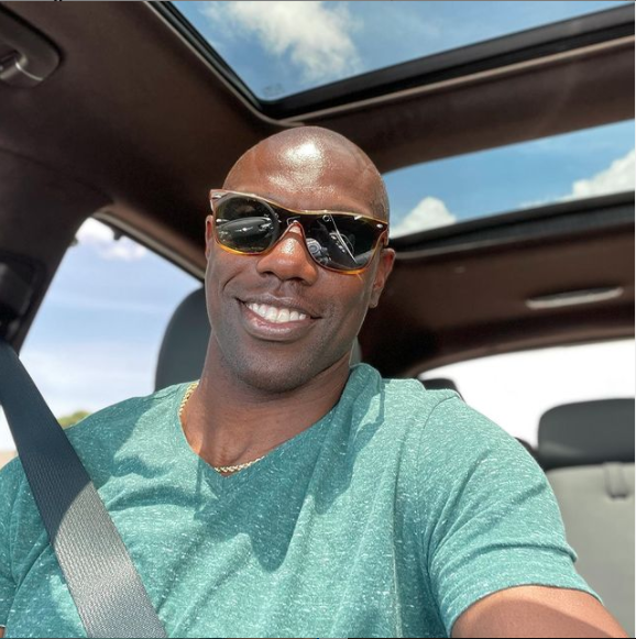 Terrell 'T.O.' Owens trying to make NFL comeback at age 47