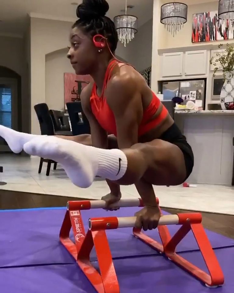 Simone Biles gives fans peek at her Olympic-sized home (photos)