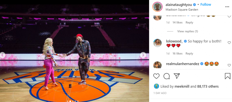 Derrick Rose proposes to girlfriend Alaina Anderson at Madison Square Garden