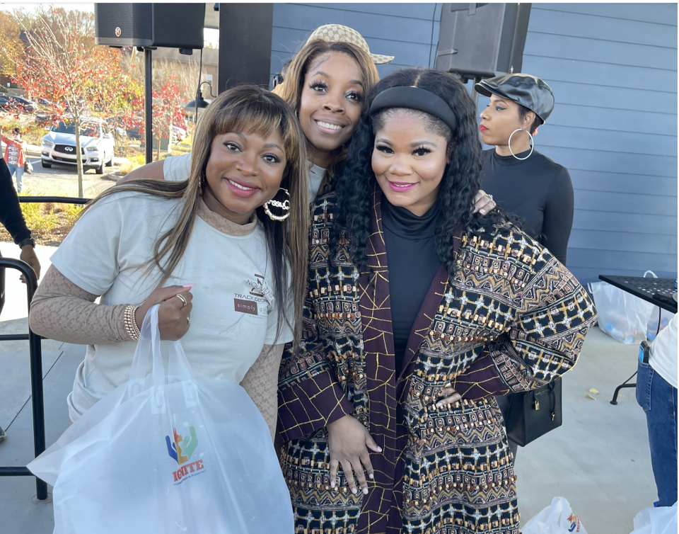 Naturi Naughton, Marlo Hampton join Nouveau for 2nd annual turkey giveaway