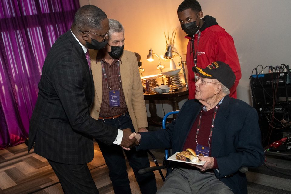 Atlanta Hawks honor military vets, including 1 given the Medal of Honor