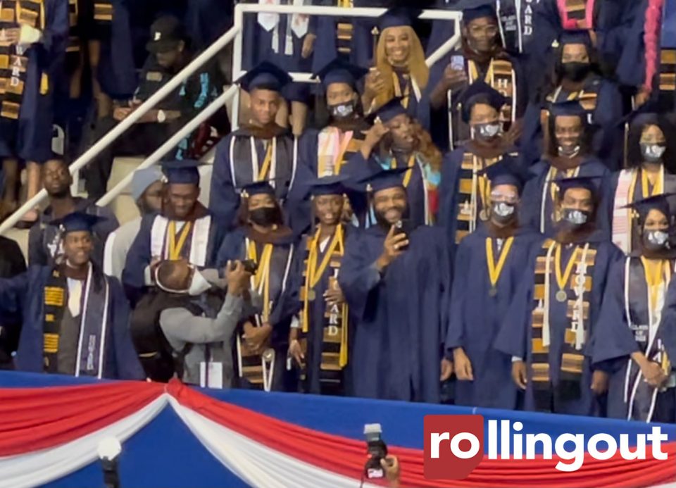 Star-studded audience watches Anthony Anderson graduate from HBCU (photos)