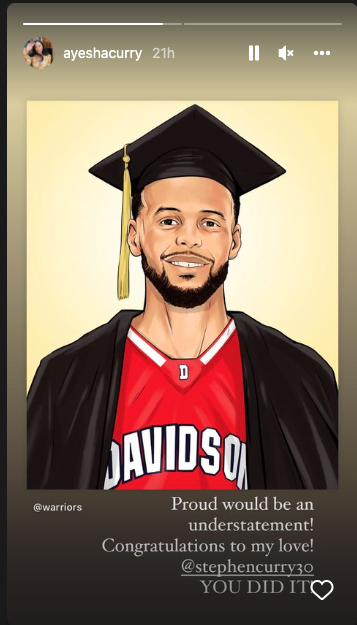 Steph Curry finally graduates from college (photo)