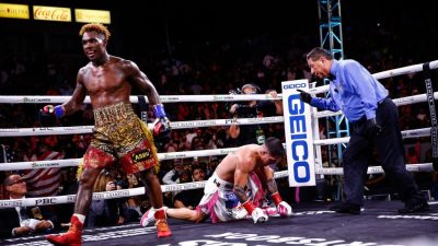 Jermell Charlo (left) twice floored Brian Castañostrong /strongin a 10th-round knockout victory at the Dignity Health Sports Park to add the Argentine's WBO crown in the 154-pound division to his IBF/WBA/WBC versions. (Stephanie Trapp/Showtime)