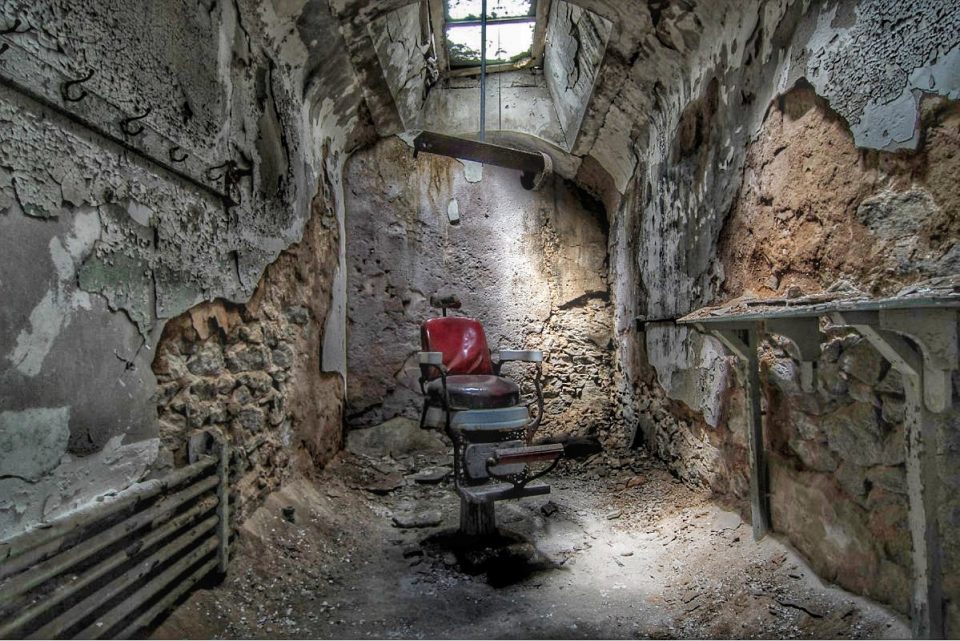 One of America’s most haunted places which housed the likes of Al Capone, in Eastern State Penitentiary, in Philadelphia. (Urban Photographer, SWNS/Zenger)