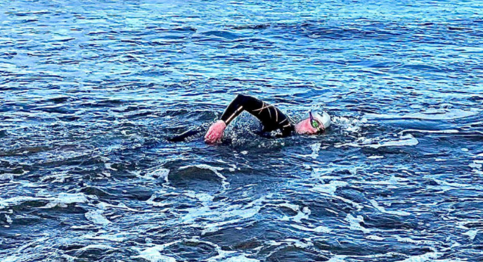 Jasmine Harrison, 22, will swim 900 miles. (Jasmine Harrison, SWNS/ Zenger)