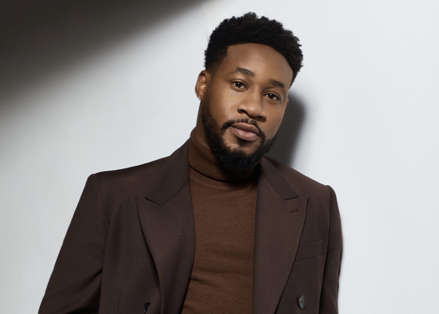 Aaron Jennings stars in NBC hit comedy 'Grand Crew' with all-Black cast