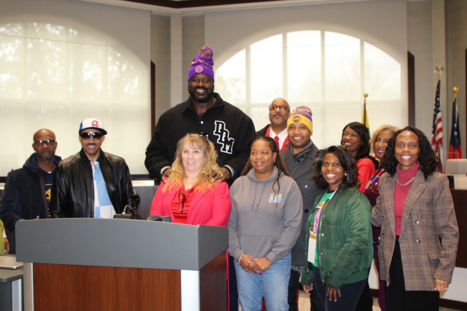 Shaq-A-Claus drops over 3,000 toys to Georgia city for Christmas