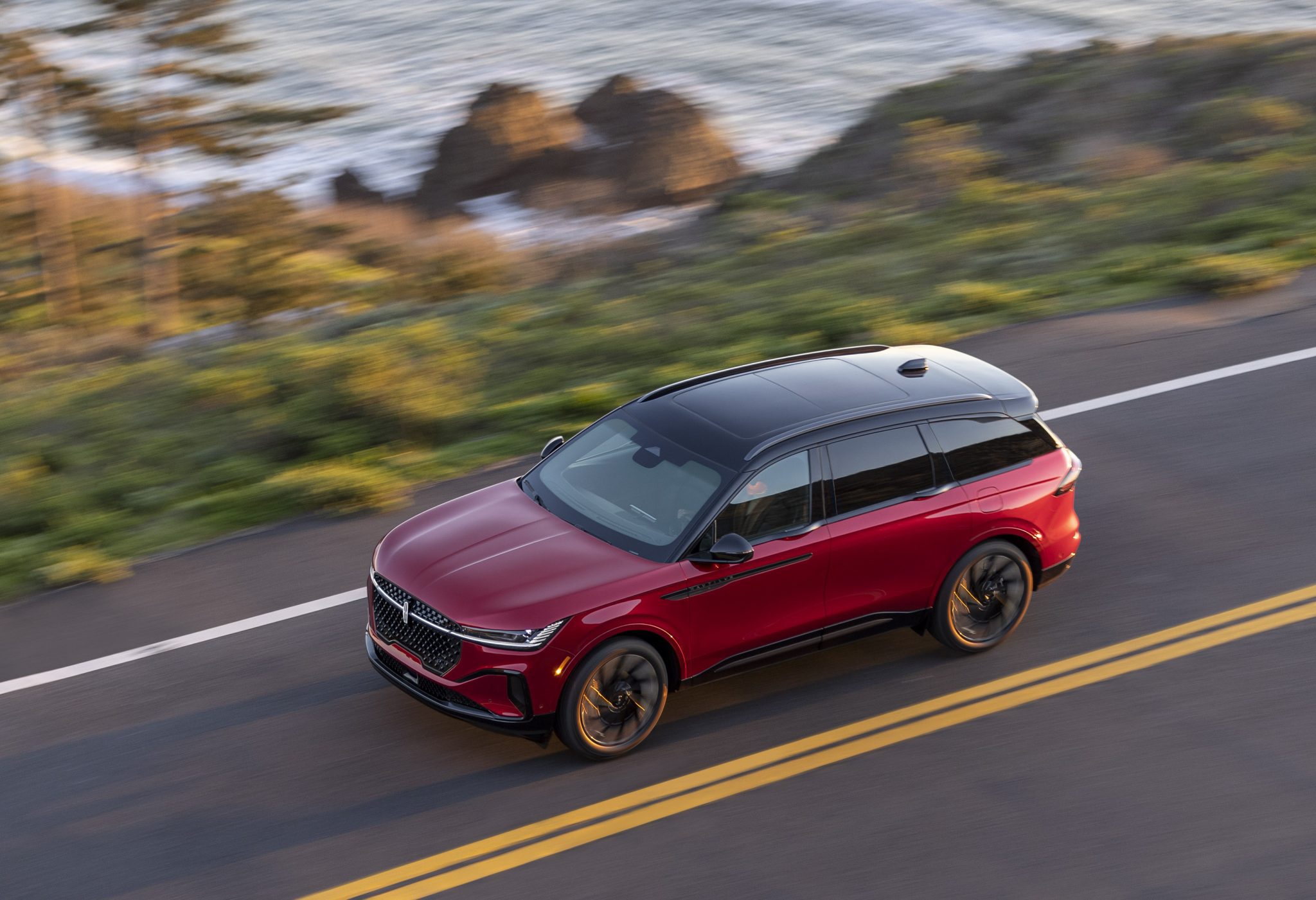 Lincoln's 2024 Nautilus SUV redefines luxury