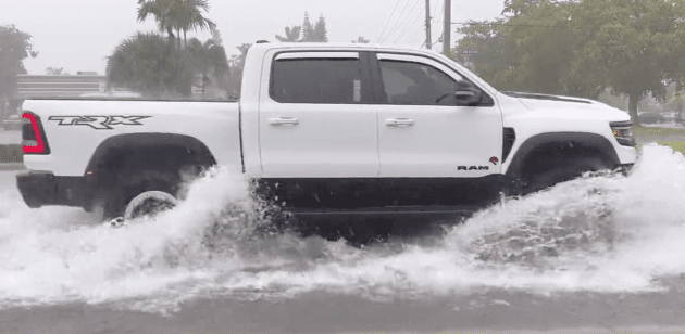 Flash flood emergency reported In Fort Lauderdale as heavy rain drenches South Florida