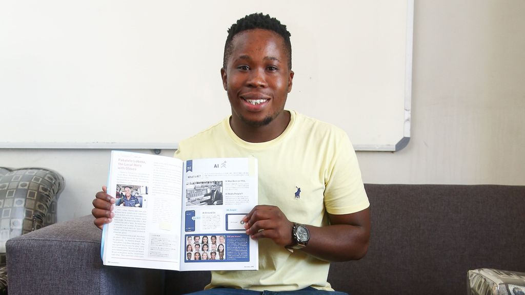 Paballo Lobone courageous deeds appear in an textbook for Japanese learners in Klerksdorp on Feb 24, 2022, (Lubabalo Lesolle/Magazine Features) South African paramedic Paballo Lobone’s courageous deeds appear in an textbook for Japanese learners